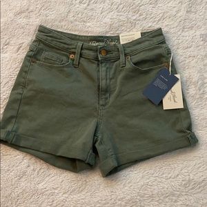 NWT Universal Thread High Rise Midi Shorts